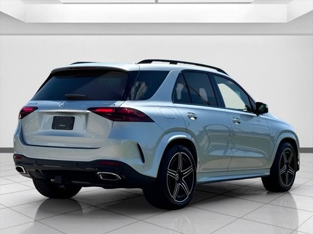 Certified Used 2025  Mercedes-Benz GLE 580 image 3