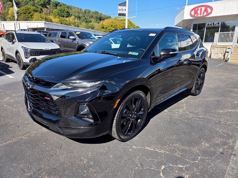 Used 2021 Black Chevrolet RS image 3
