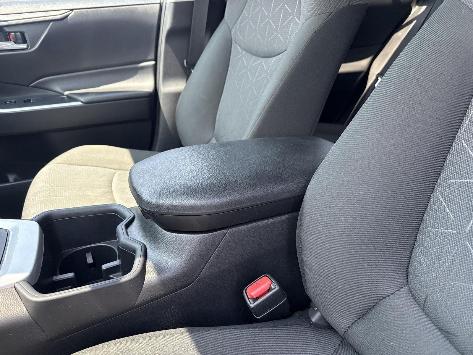 Used 2024 Ice Cap Toyota XLE image 22