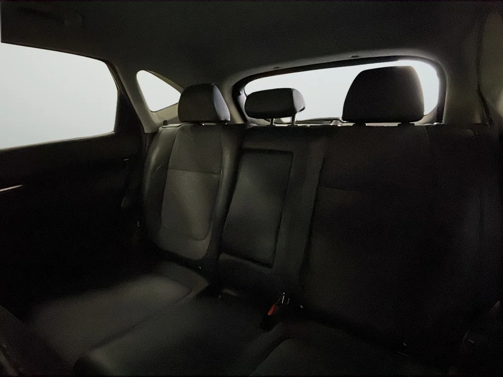Used 2024 White Kia S image 44