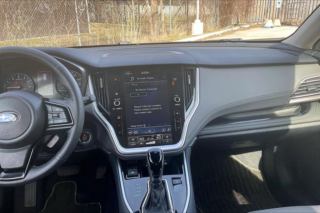 Used 2025 Silver Subaru Onyx Edition XT image 5