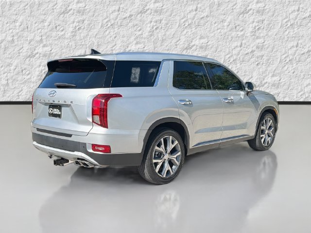 Used 2021 Typhoon Silver Hyundai SEL image 3