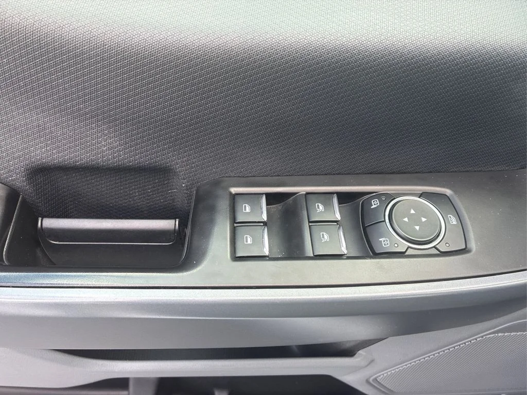 Used 2023  Ford XLT image 31