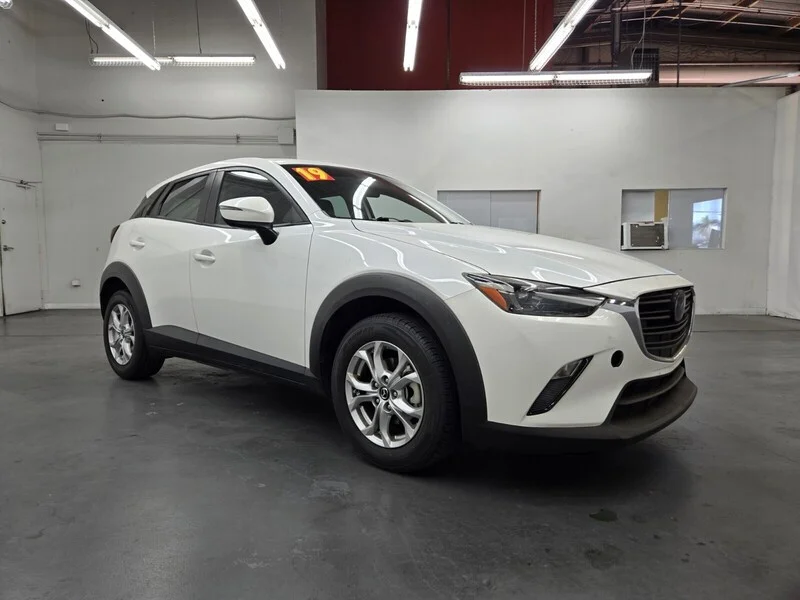 Used 2019 Snowflake White Pearl Mazda Sport image 3