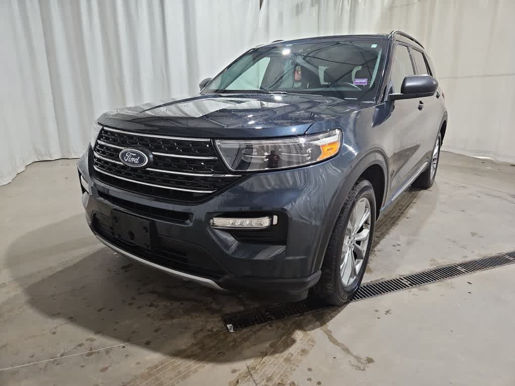 2023 Ford Explorer XLT 4WD's photo