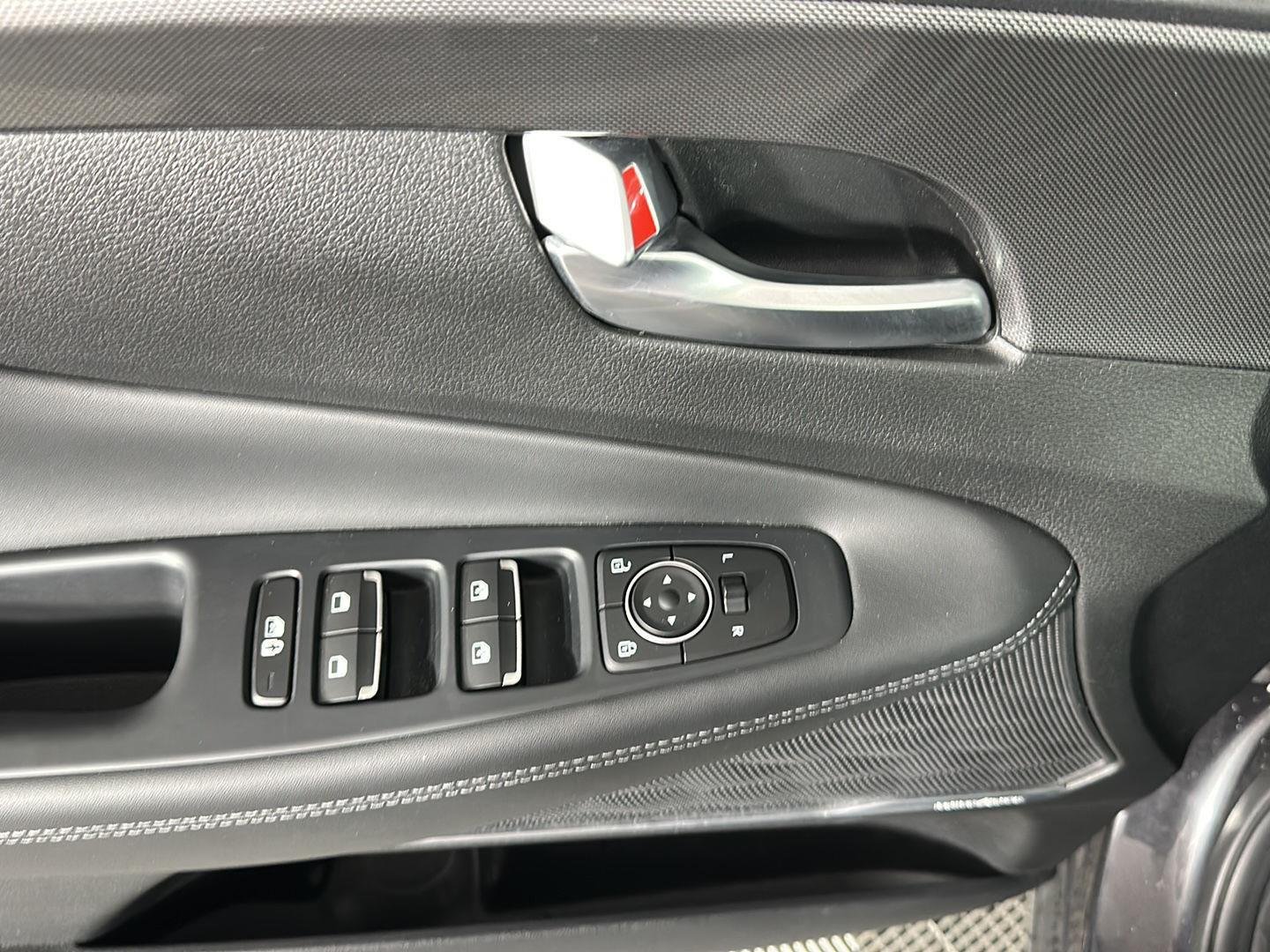 Used 2022 Portofino Gray Hyundai SEL image 16