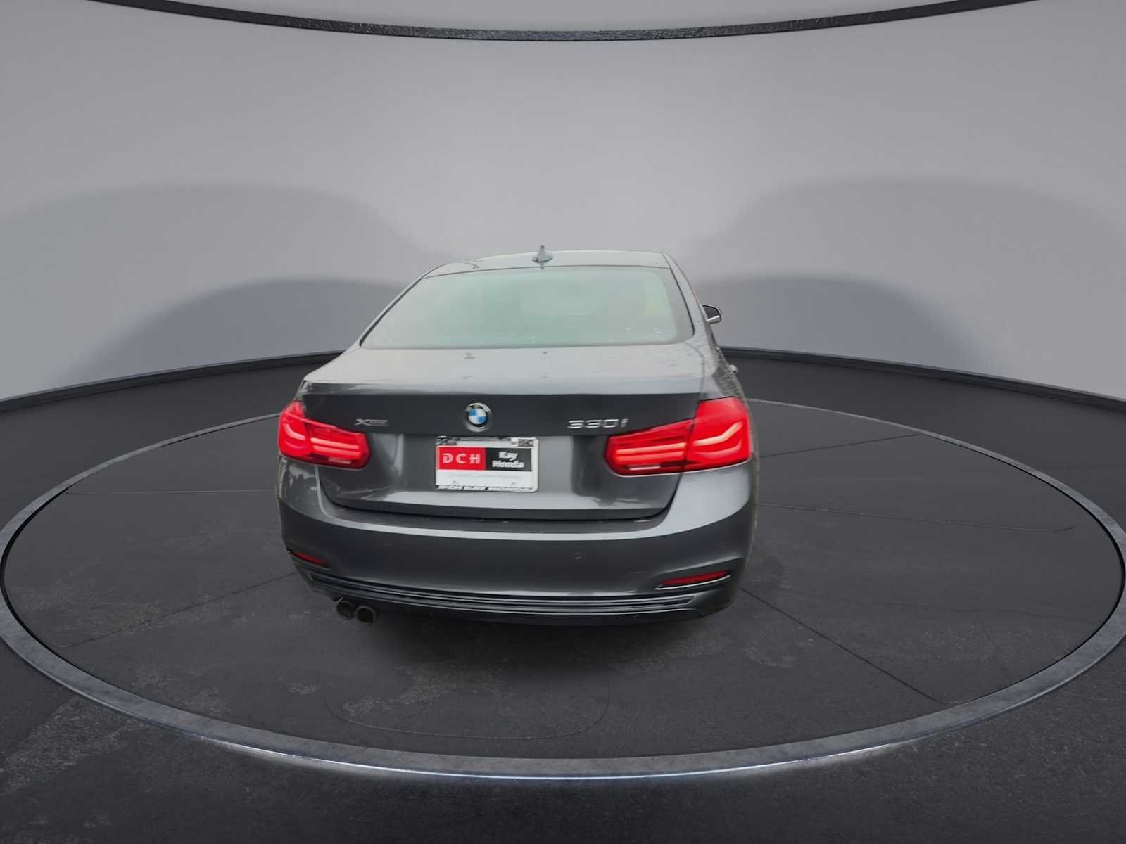 Used 2017 Mineral Gray Metallic BMW 330i xDrive image 7