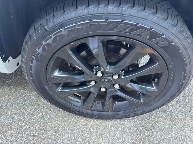 Used 2022 White Jeep Laredo X image 11