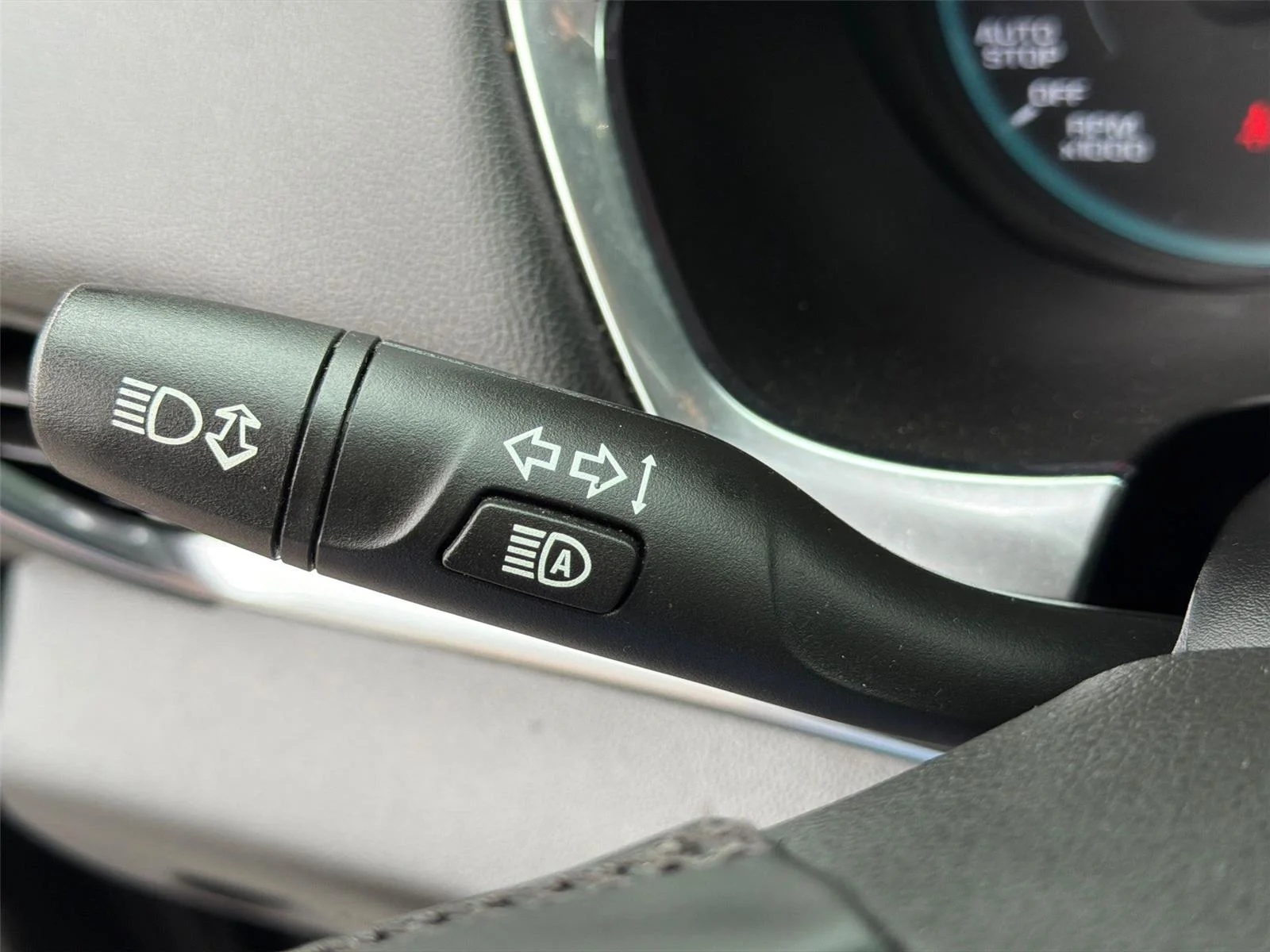 Used 2023 Mosaic Black Metallic Chevrolet LT Cloth image 41