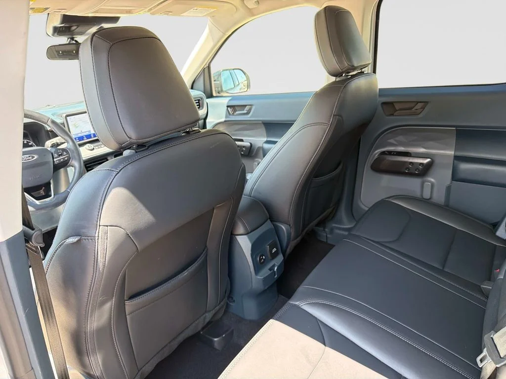 Used 2024 Oxford White Ford Lariat image 15