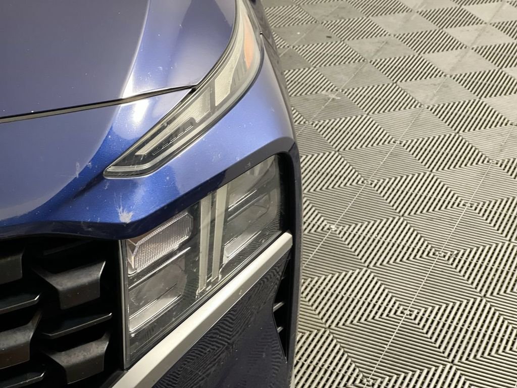 Used 2021 Blue Hyundai SE image 9