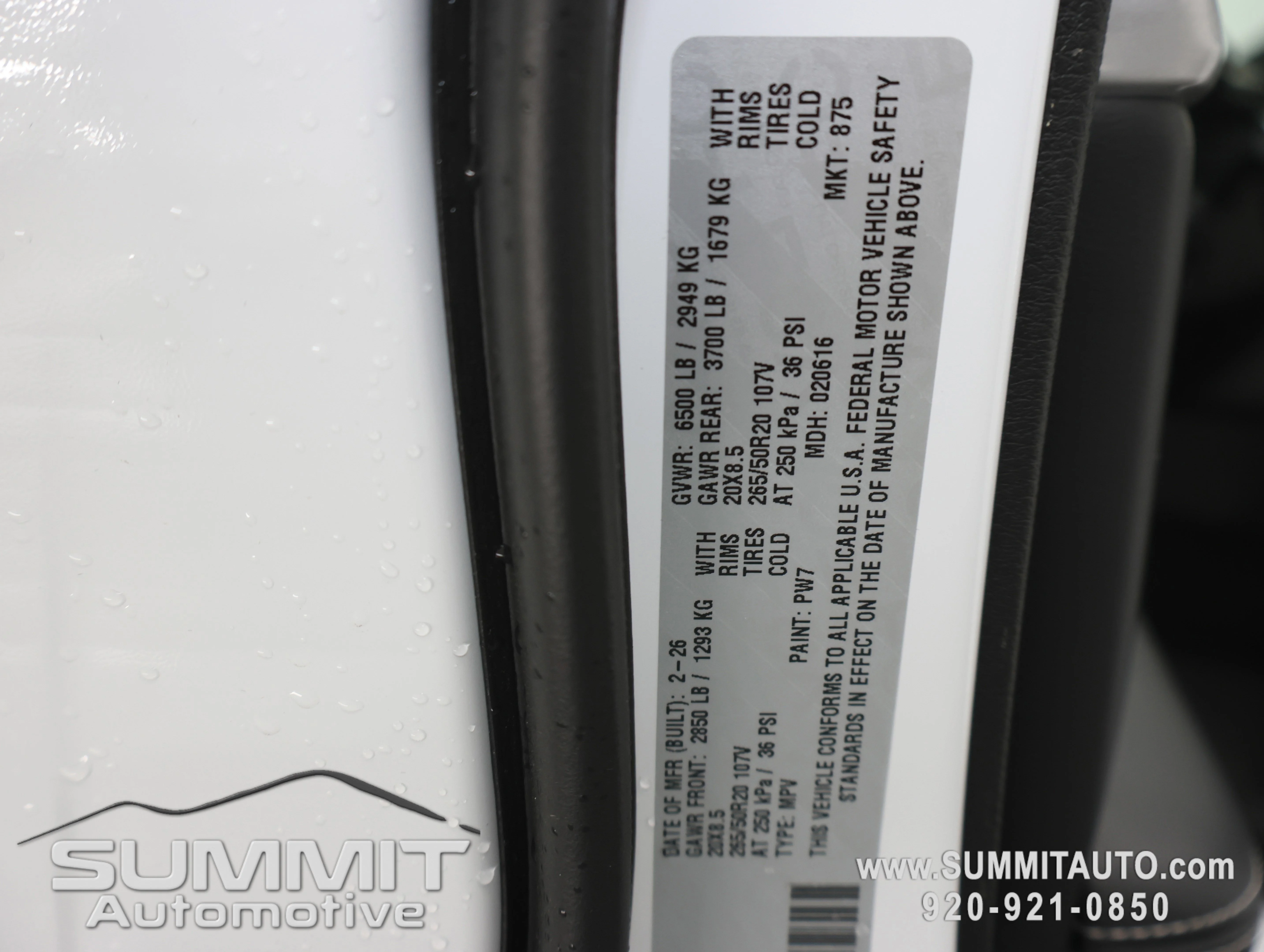 New 2026 Bright White Clear-Coat Exterior Paint Jeep Limited image 70