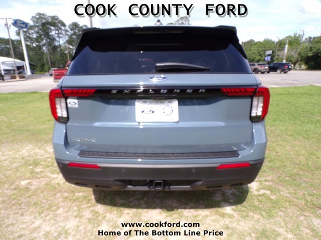 View vehicle photo 6
