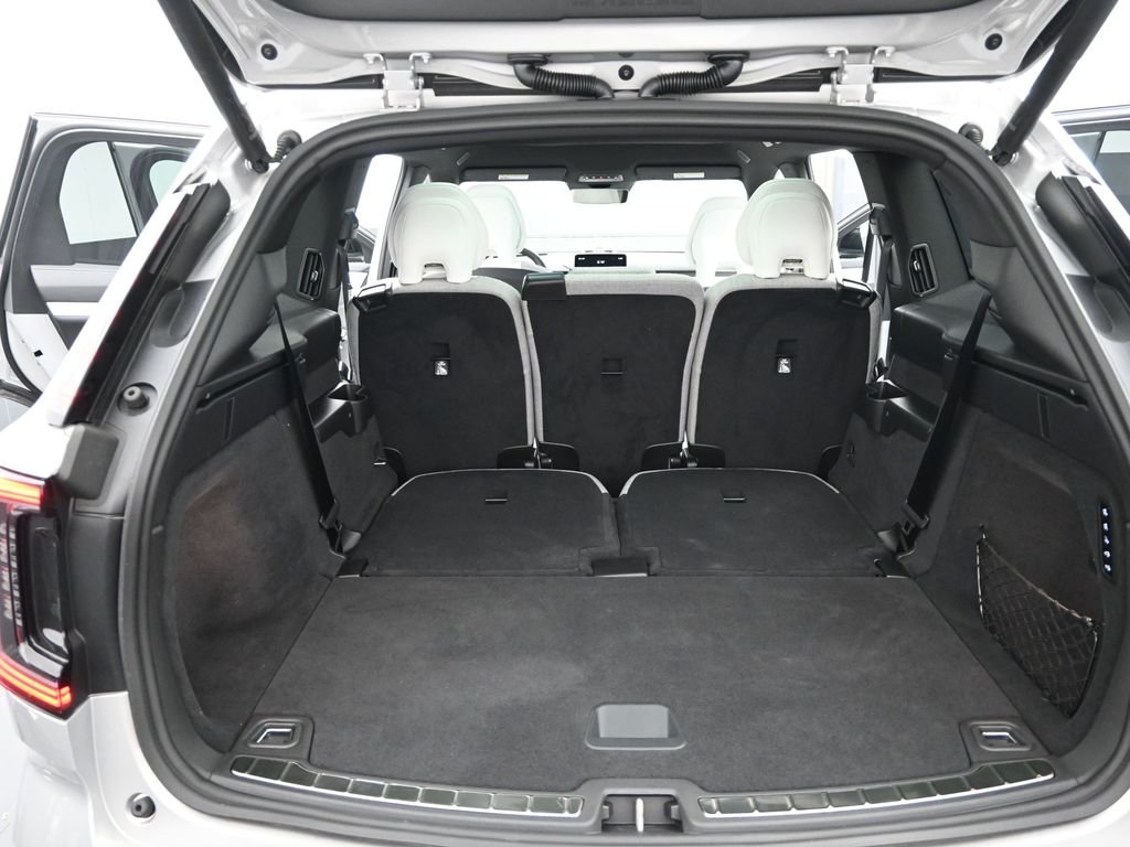 2025 Volvo EX90 Ultra - Photo 14