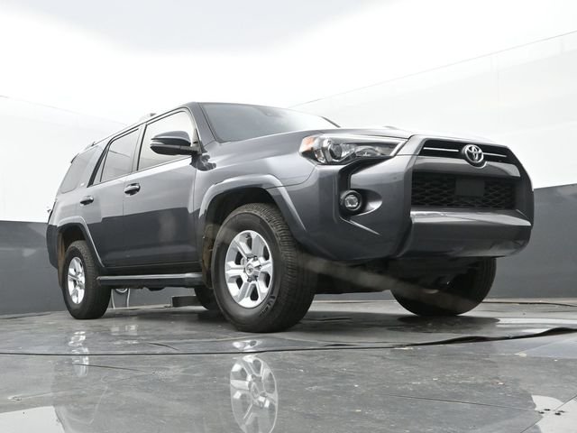 Used 2023 Magnetic Gray Metallic Toyota SR5 Premium image 9