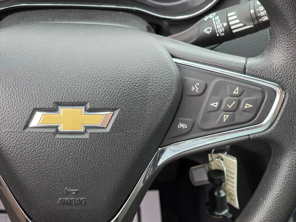 Used 2019 Silver Chevrolet LT image 16