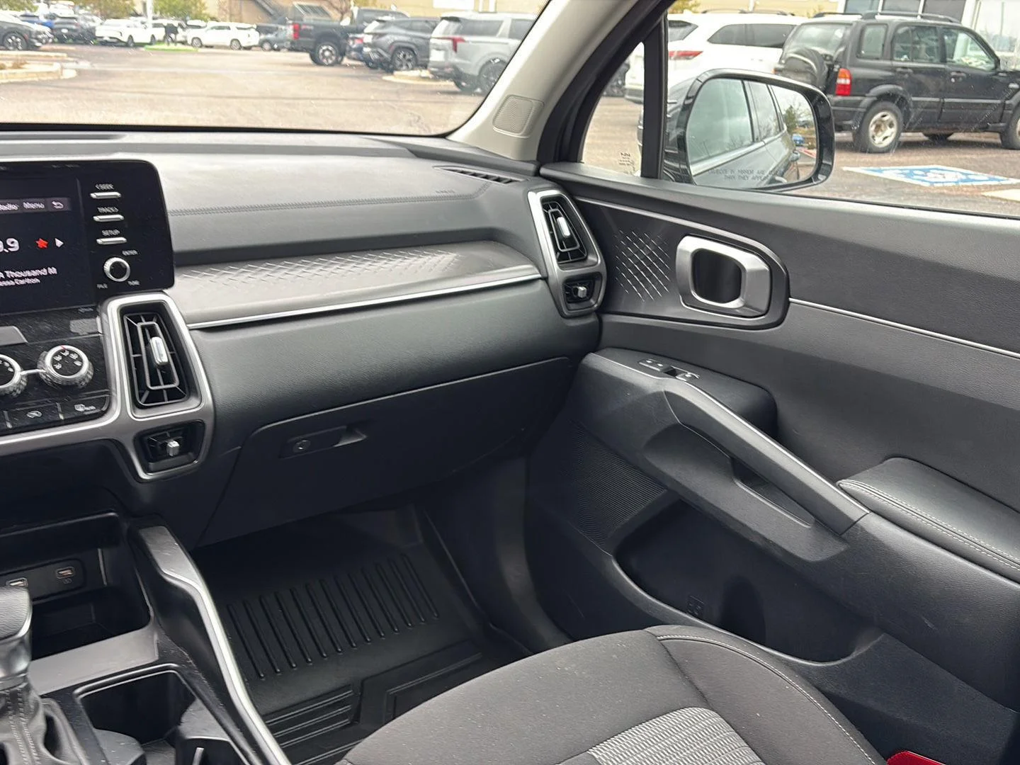 Used 2022 Gravity Gray Kia LX image 19