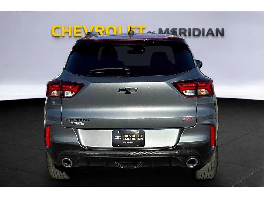 Used 2021 SATIN STEEL METALLIC Chevrolet RS image 4