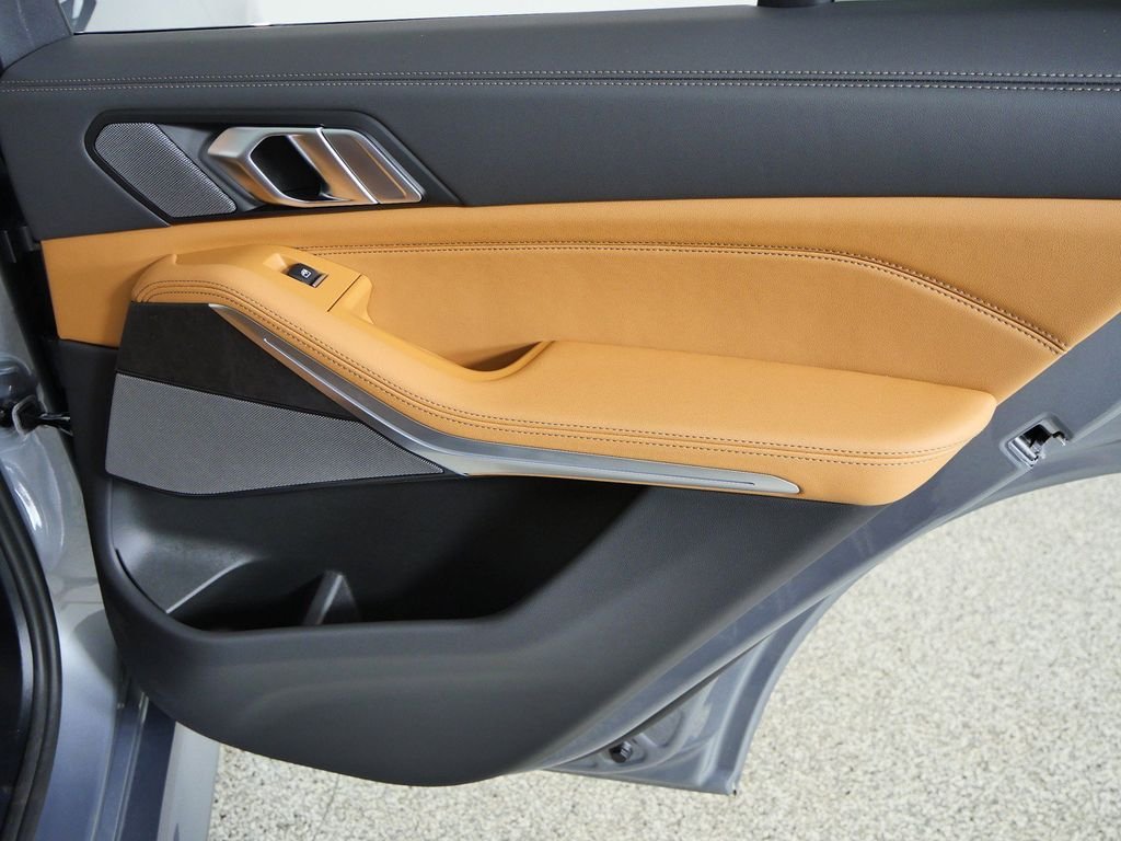 New 2026 Skyscraper Grey Metallic BMW xDrive40i image 24