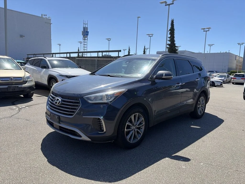 Used 2019 Iron Frost Hyundai AWD Essential Dilawri Certified   Local BC   Great image 6