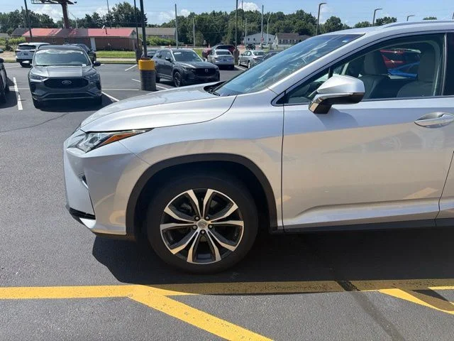 Used 2016 Silver Lining Metallic Lexus 350 image 9