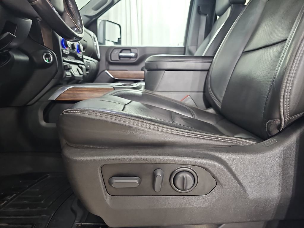 Used 2022 Summit White Chevrolet High Country image 35