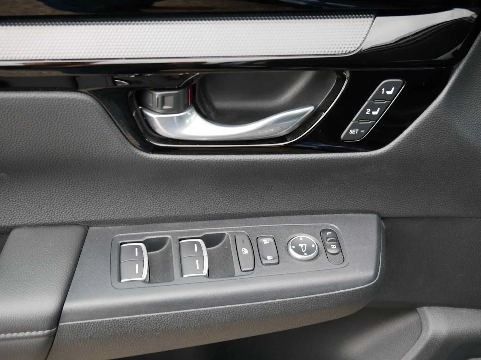 2025 Honda CR-V EX-L - Photo 55