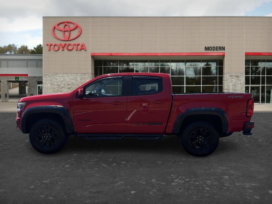 Used 2018 Red Hot Chevrolet 4WD LT image 7