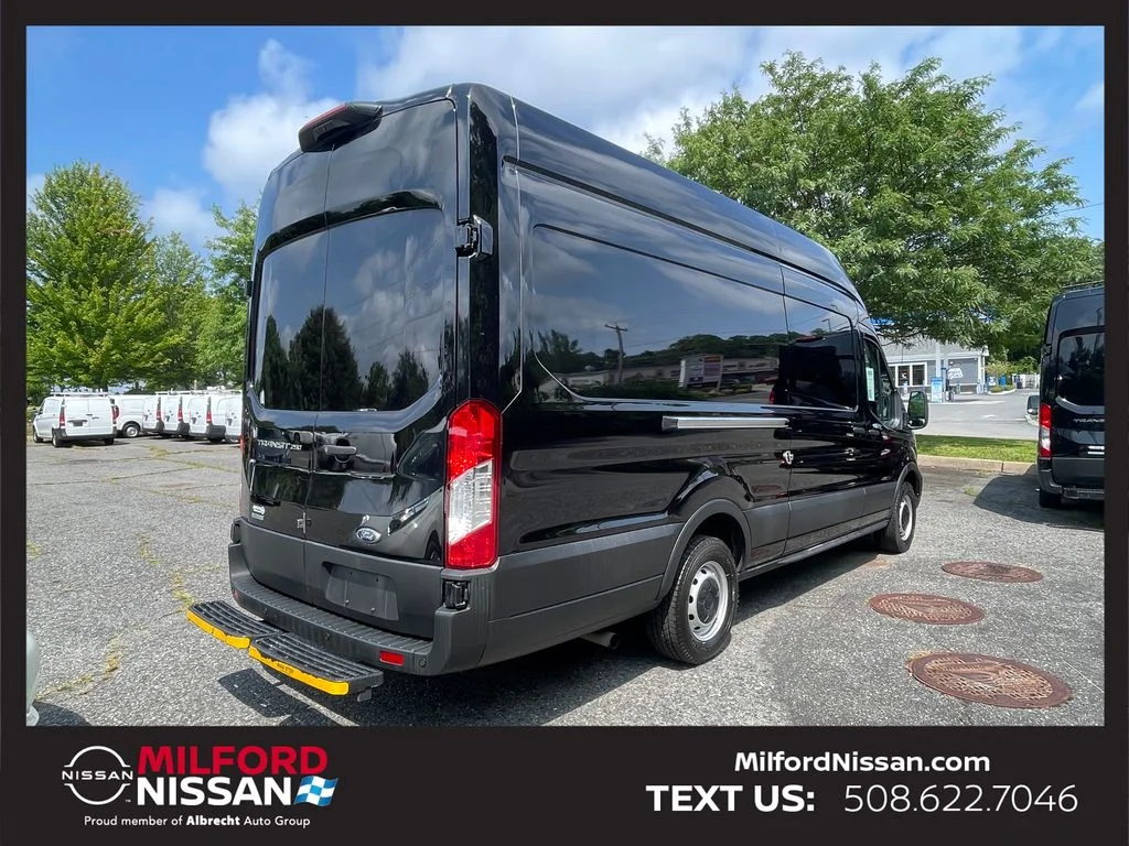 Used 2023 Black Ford Base image 5