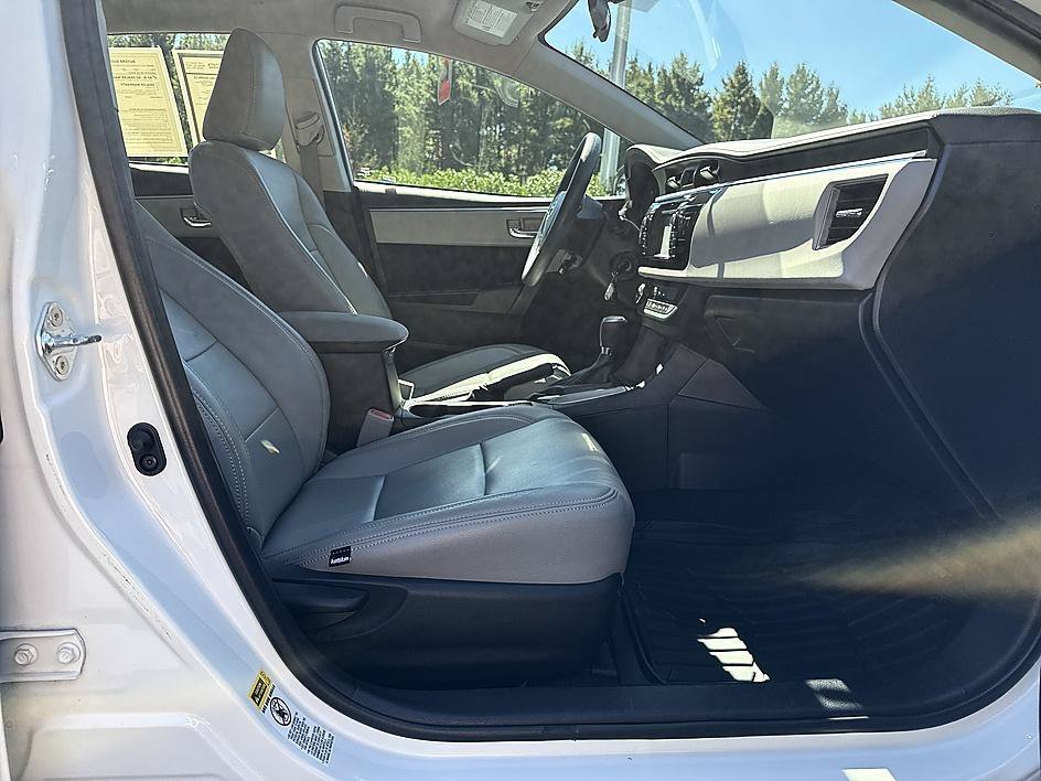 Used 2016 Super White Toyota LE image 20