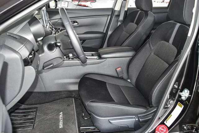 Used 2021 Black Nissan SV image 16