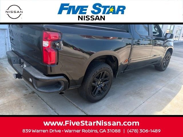 Used 2020 Black Chevrolet Custom image 10