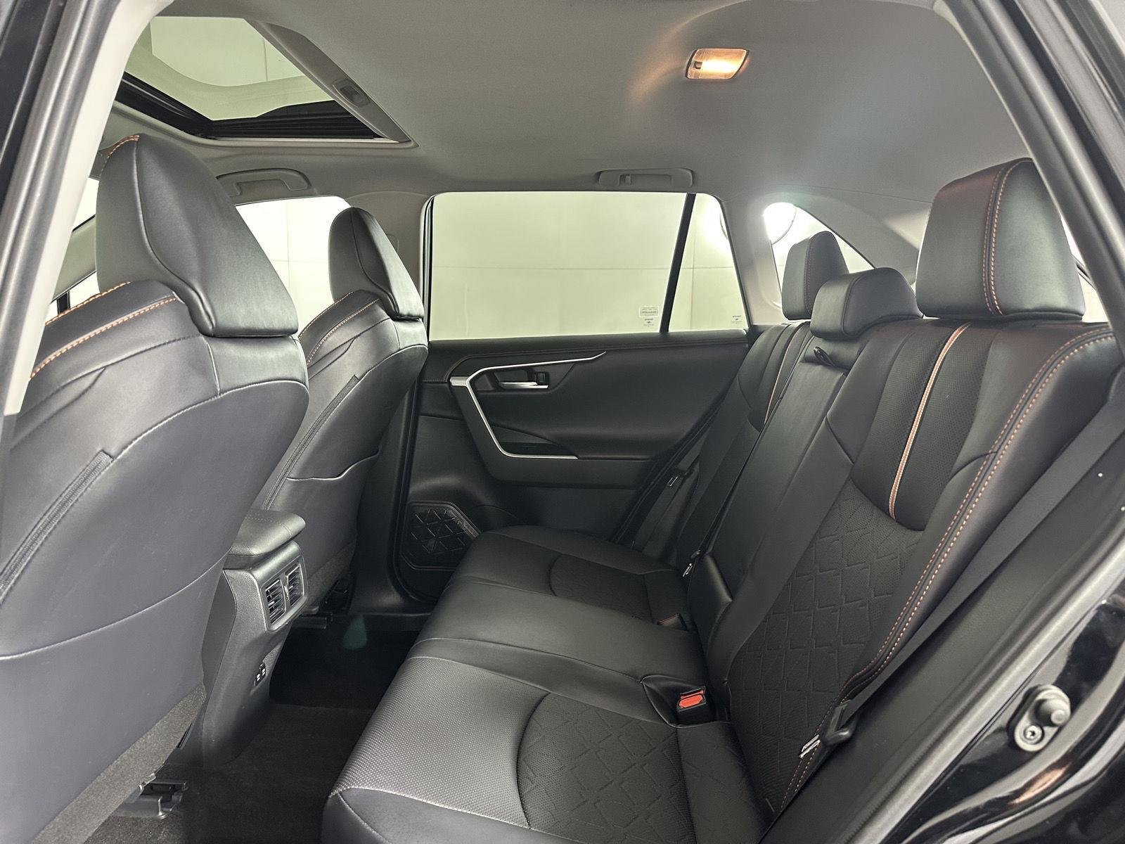 Used 2019 Midnight Black Metallic Toyota Adventure image 33