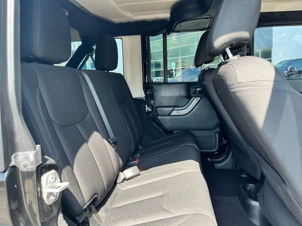Used 2018 Black Jeep Unlimited Sport image 8