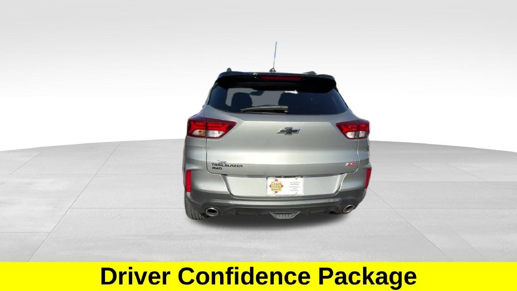 Used 2023 Gray Chevrolet RS image 5