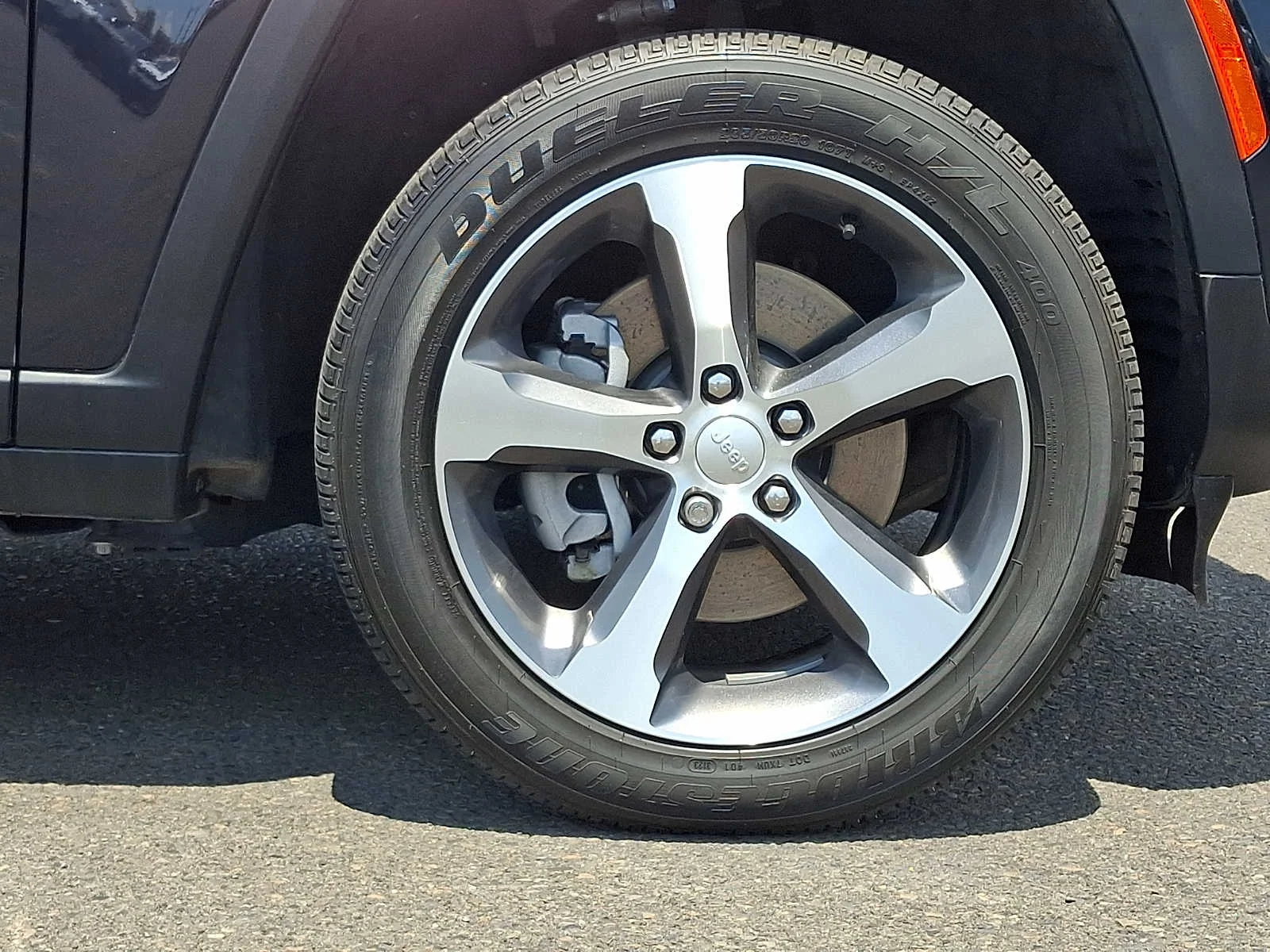 Used 2023 Midnight Sky Jeep  image 8