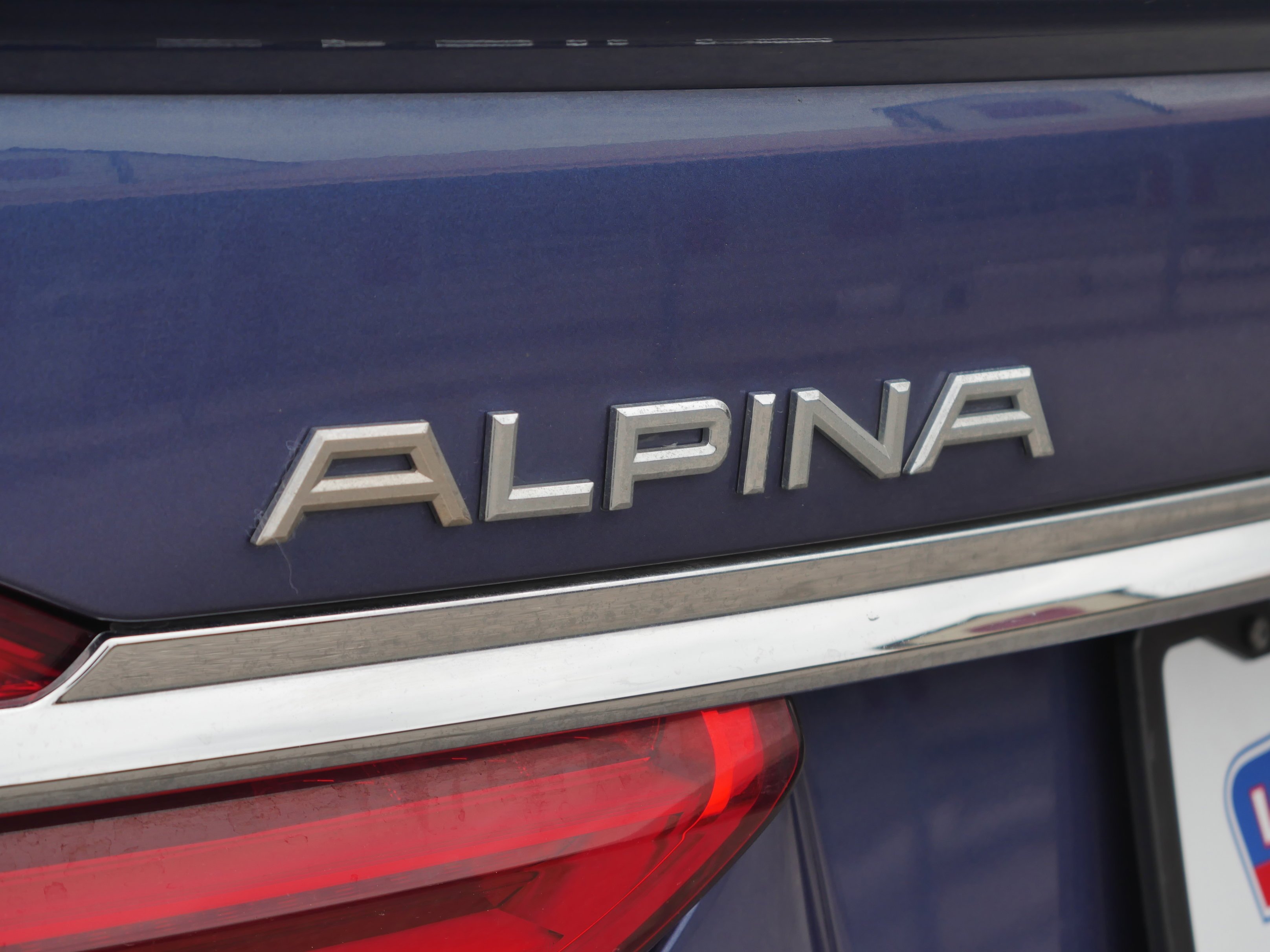 Used 2017 ALPINA Blue Metallic BMW ALPINA B7 xDrive image 23