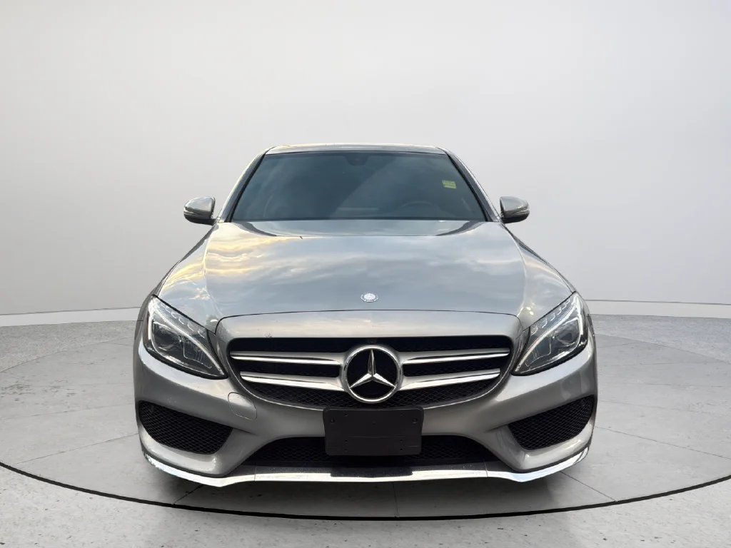 Used 2016 Silver Mercedes-Benz C 300 image 3