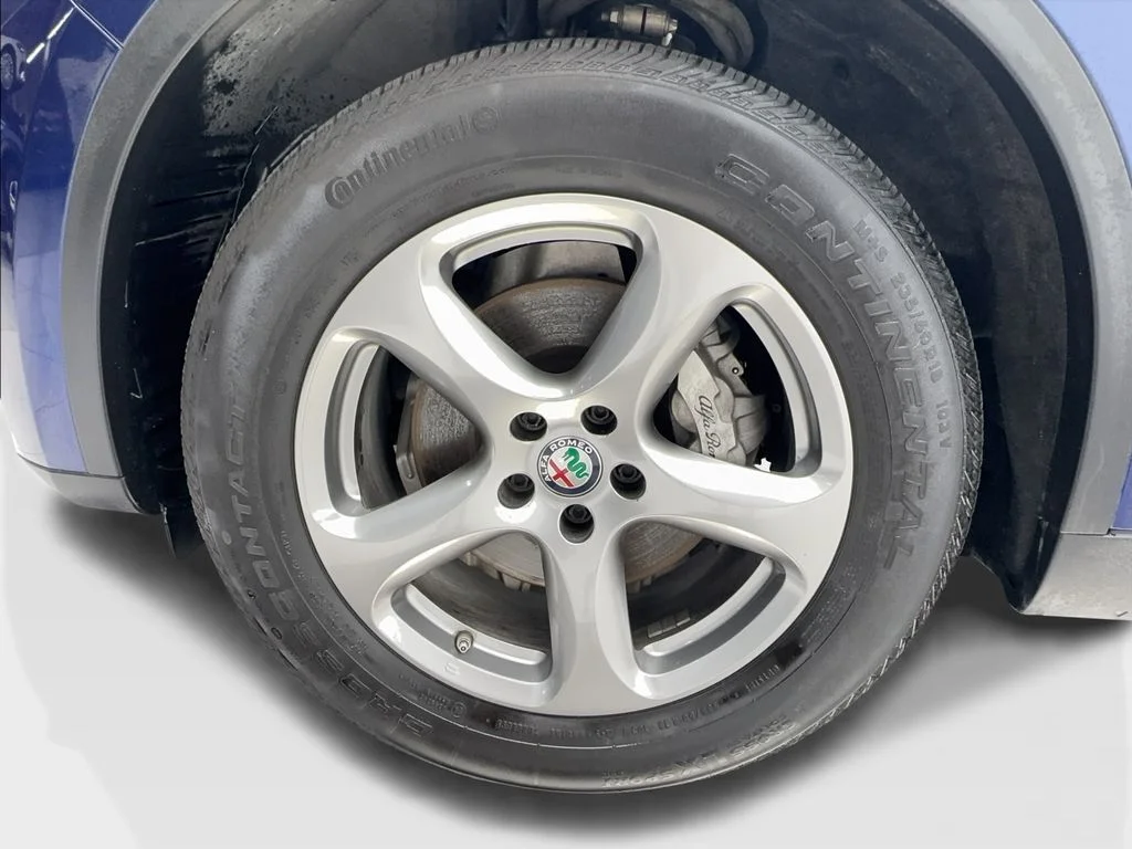Used 2021 Blue Alfa Romeo Sprint image 12