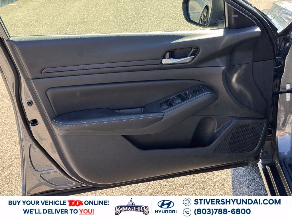 2025 Nissan Altima SV - Photo 23