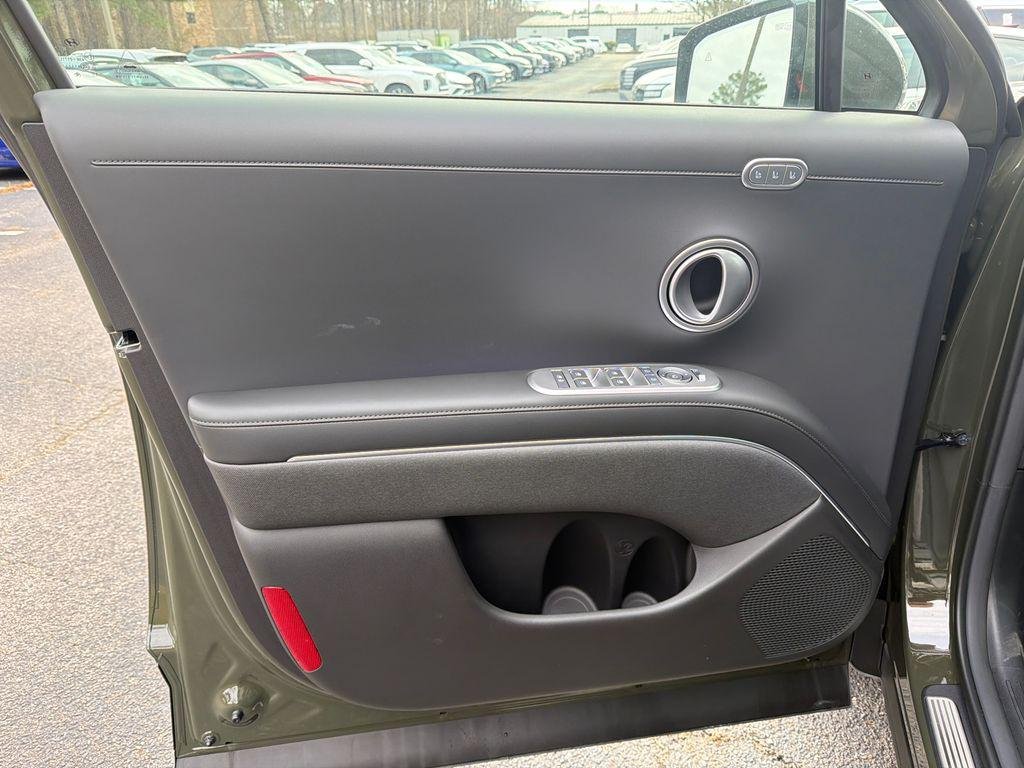 New 2026 Silver Hyundai Calligraphy FWD image 10