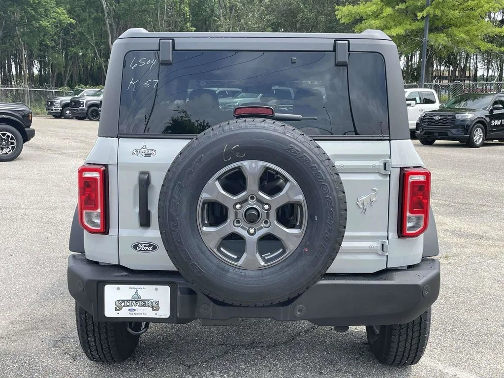 New 2026 White Ford Big Bend image 4