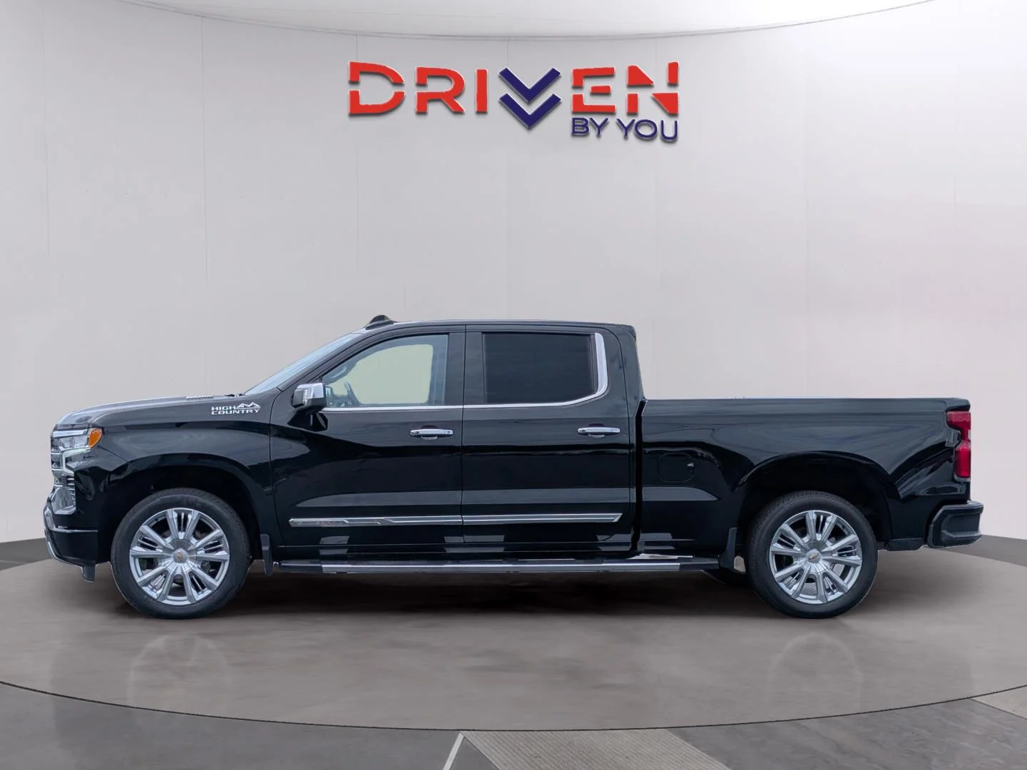 Used 2024 Black Chevrolet High Country image 2