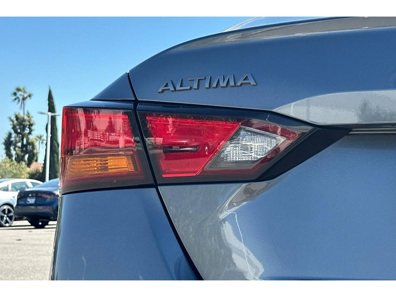 Used 2023 Gun Metallic Nissan 2.5 SV image 48