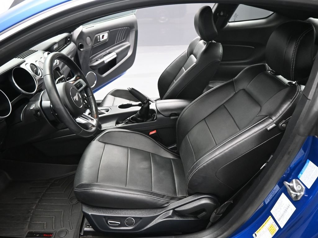 Used 2018 Blue Ford GT Premium image 9