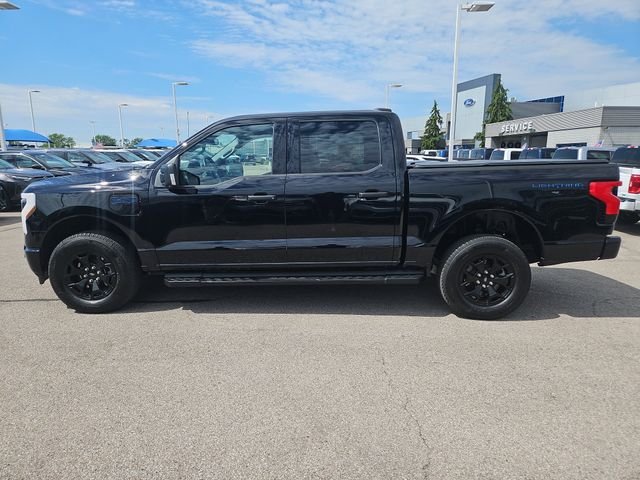 Certified Used 2025 Agate Black Metallic Ford XLT image 2