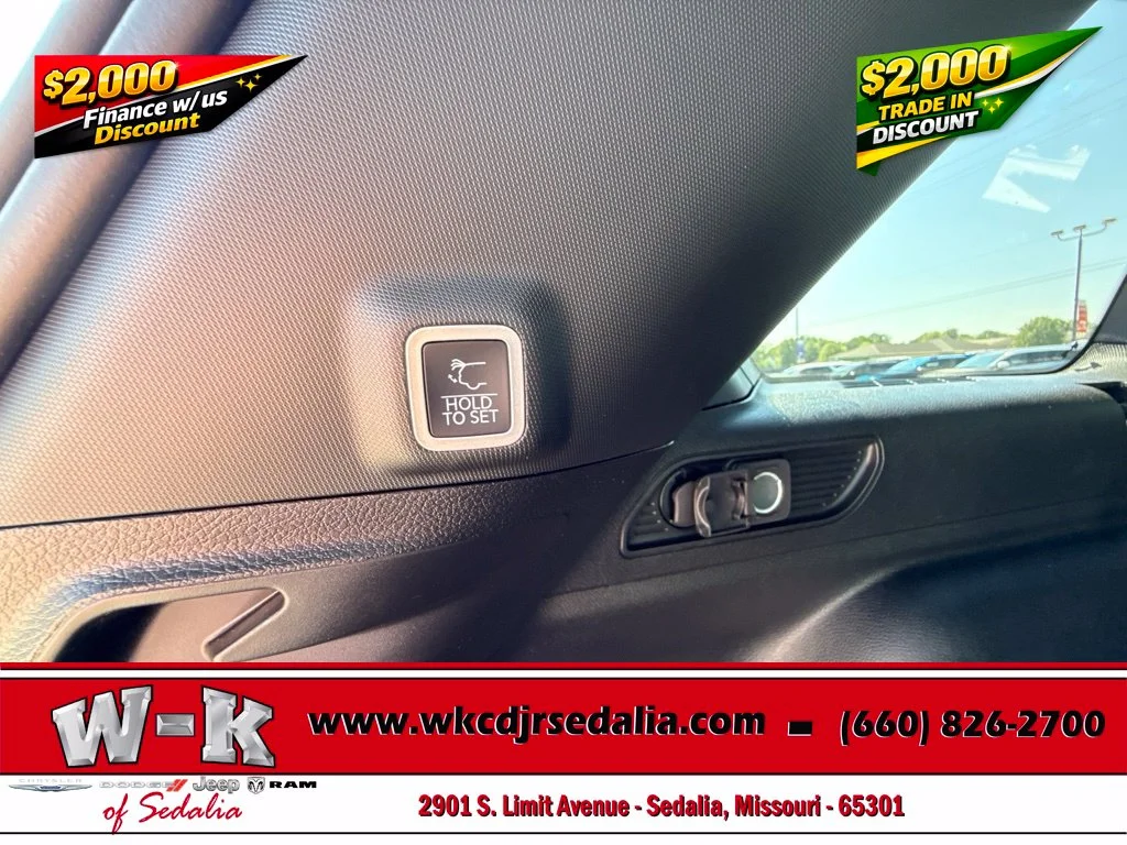 New 2027 Gray Jeep Altitude image 25