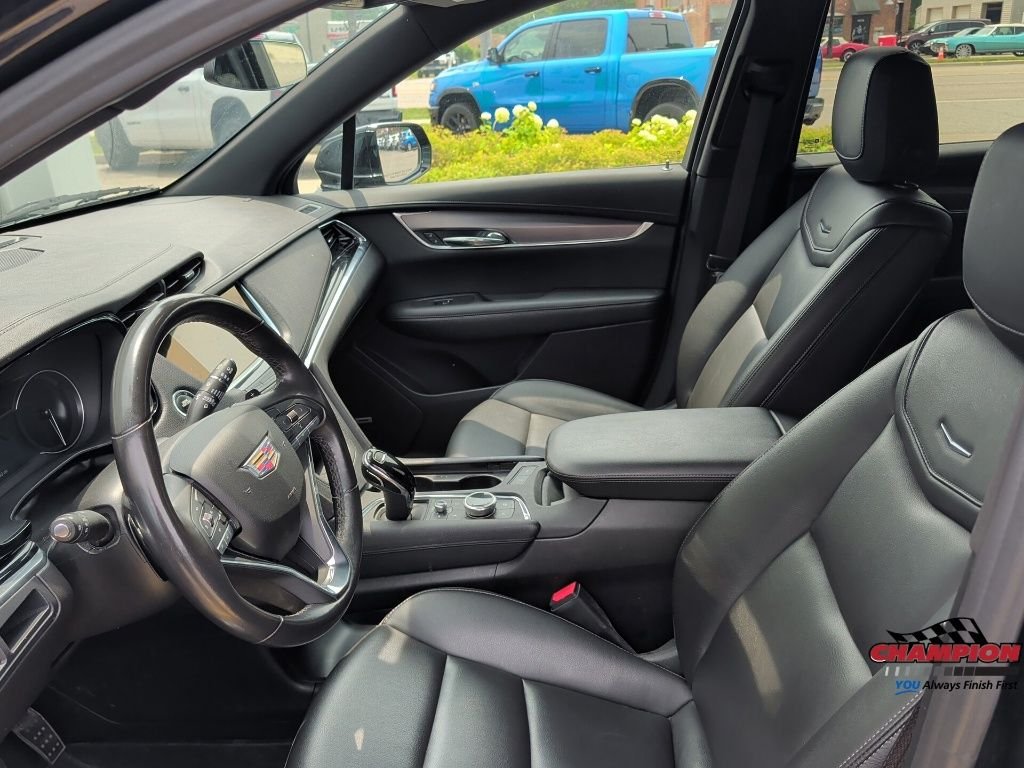 Used 2023 Black Cadillac Luxury image 11