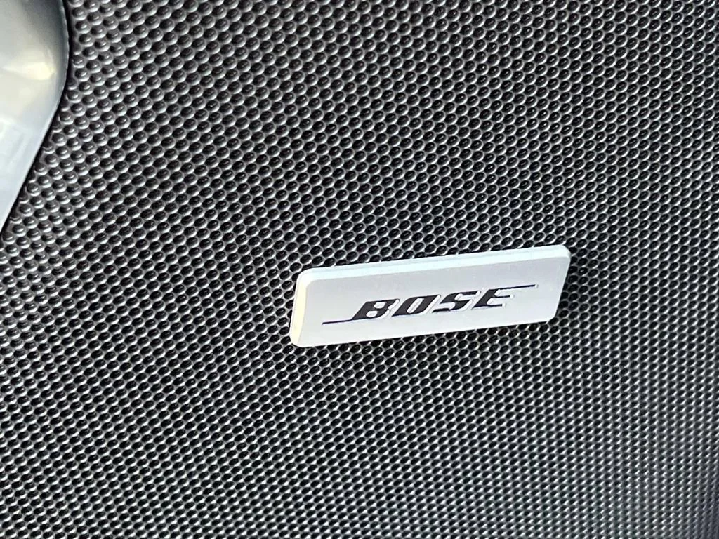 2026 Chevrolet Suburban LT - Photo 13