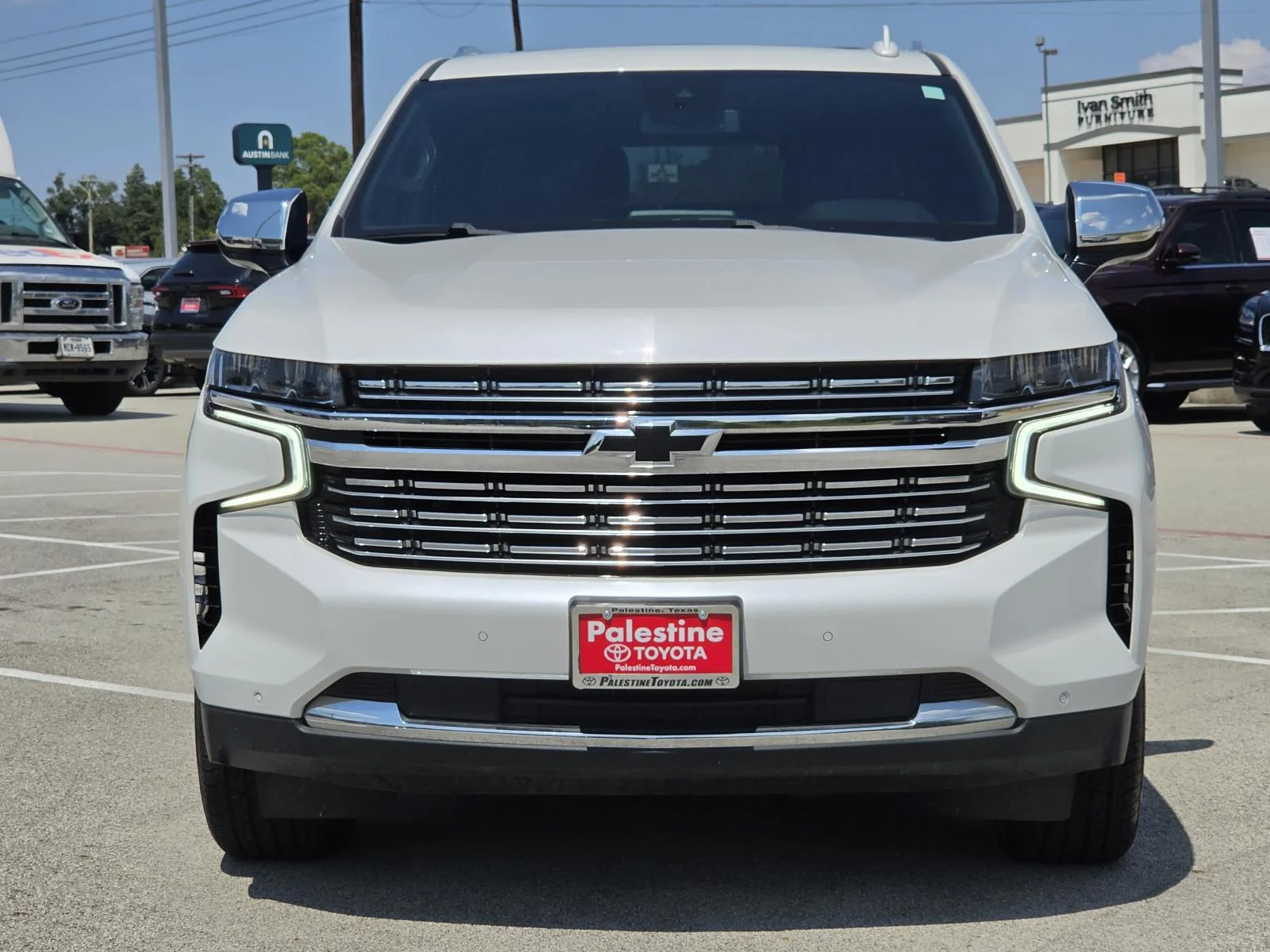 Used 2023 Summit White Chevrolet 2WD 4dr Premier image 2